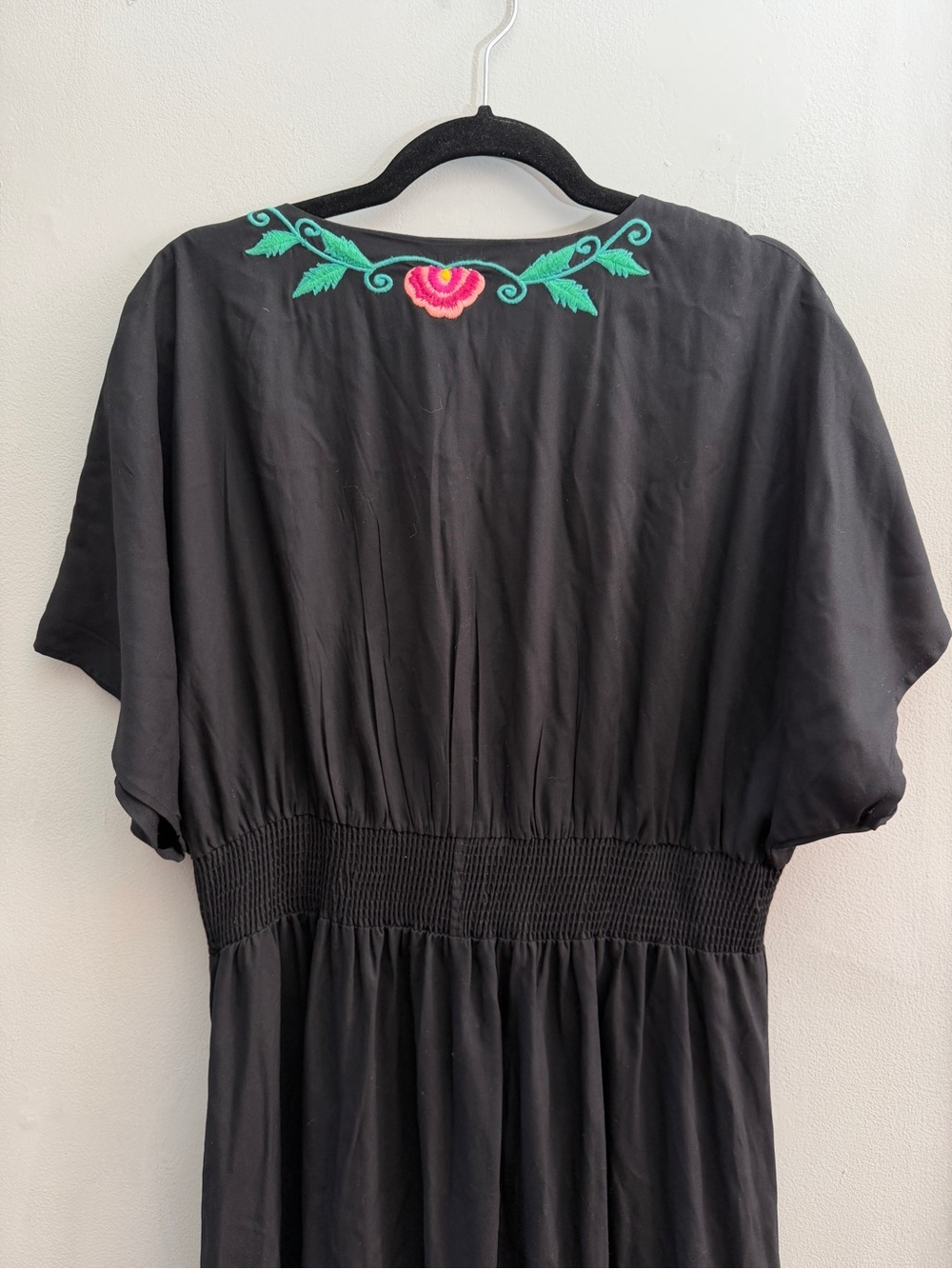 *New* American & Beyond Embroidered Kaftan, Size Large - Picture 6 of 10